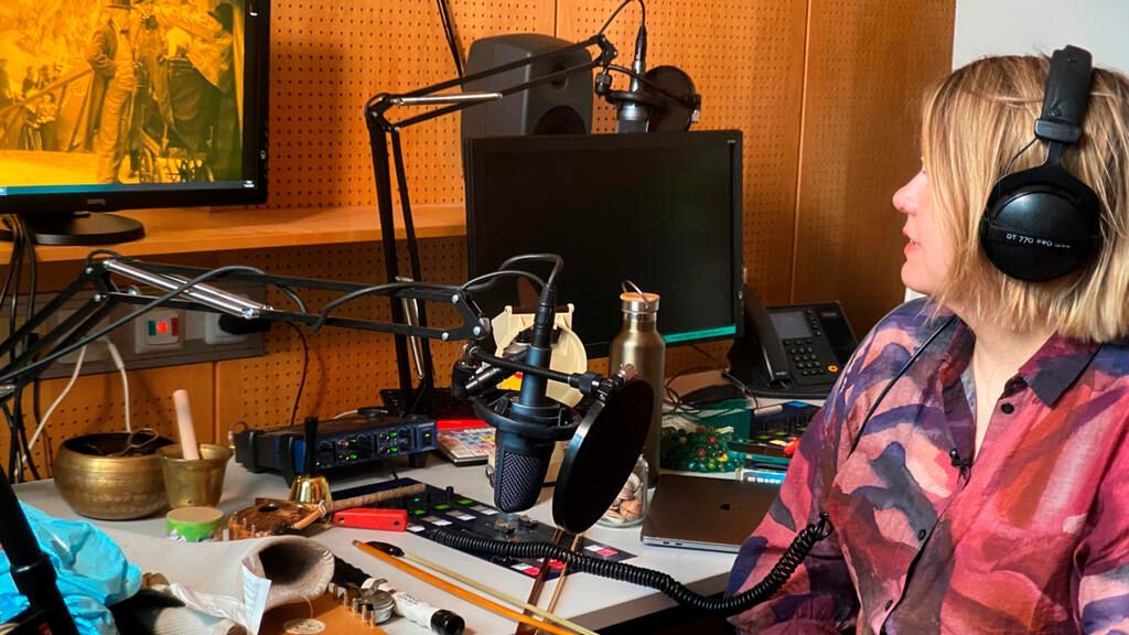 Simone Nowicki im Tonstudio